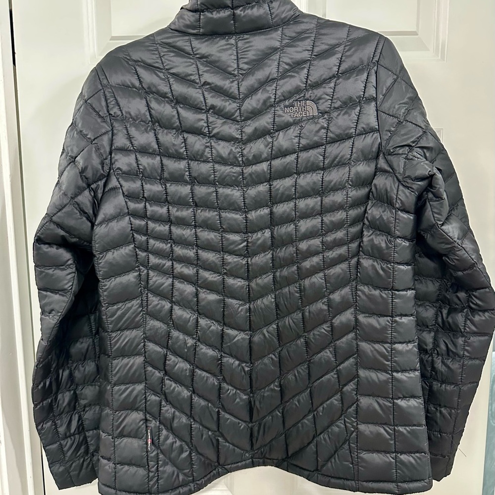 The North Face Ladies ThermoBall Trekker Jacket size L - Picture 4 of 6